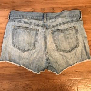 Cut-off shorts